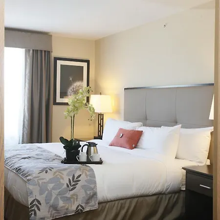 Pomeroy Inn & Suites At Olds College Chambre photo