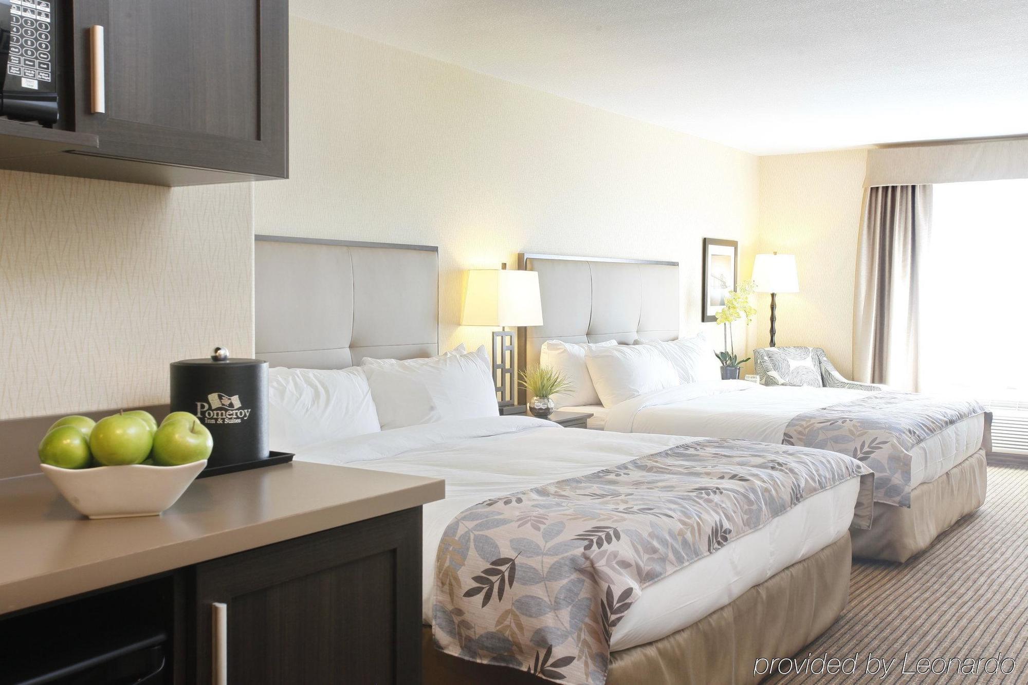 Pomeroy & At College Hotel