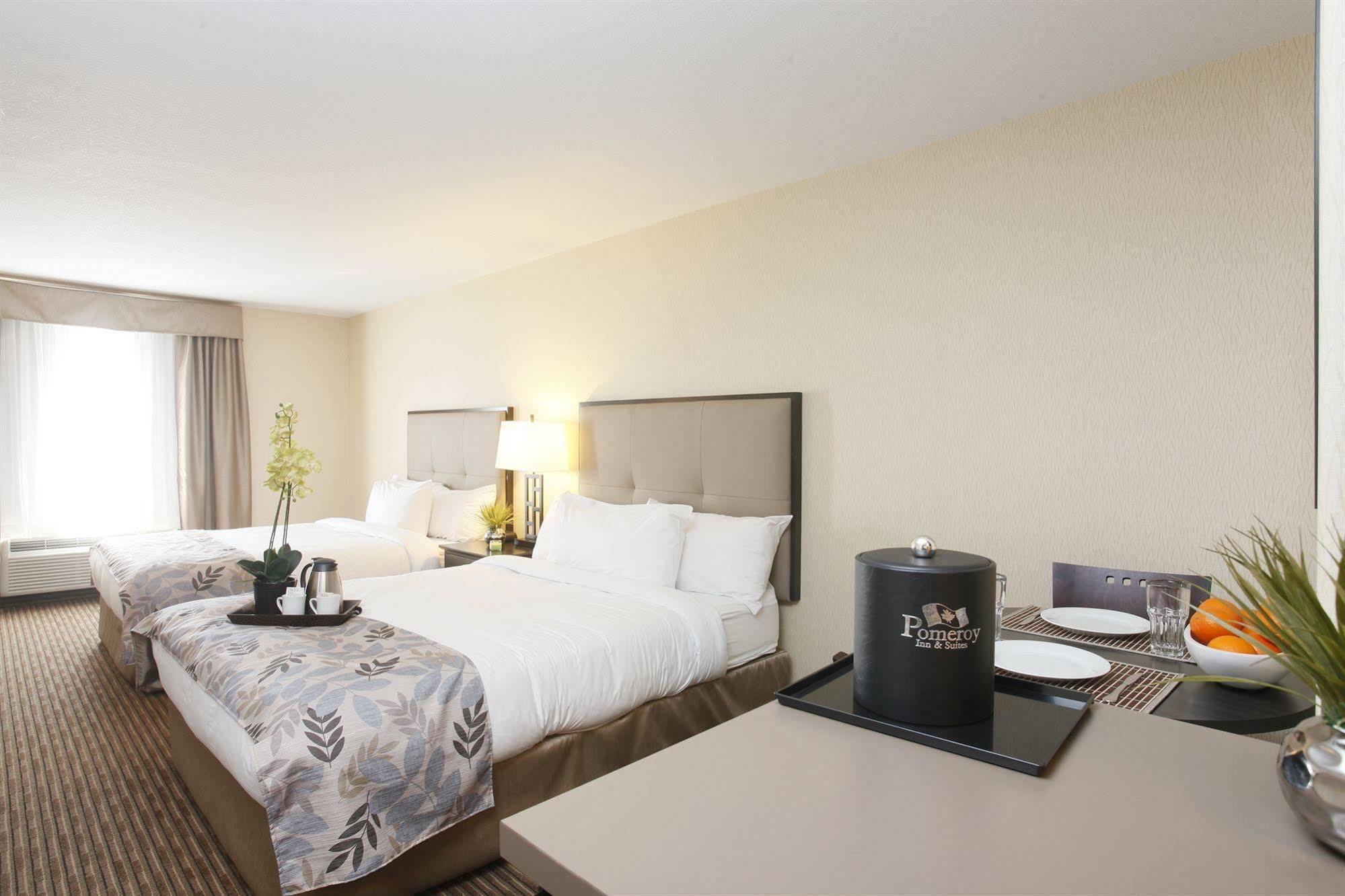 Hotel Pomeroy & At College 3*