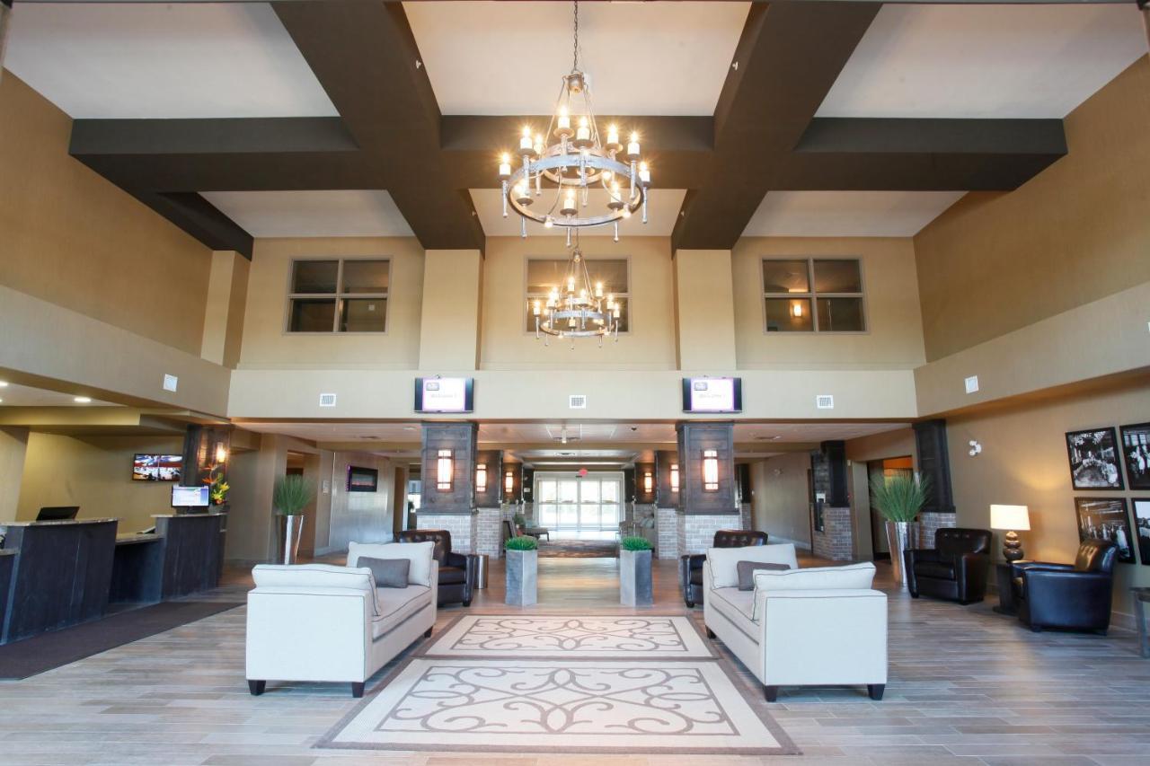 Pomeroy & At College Hotel