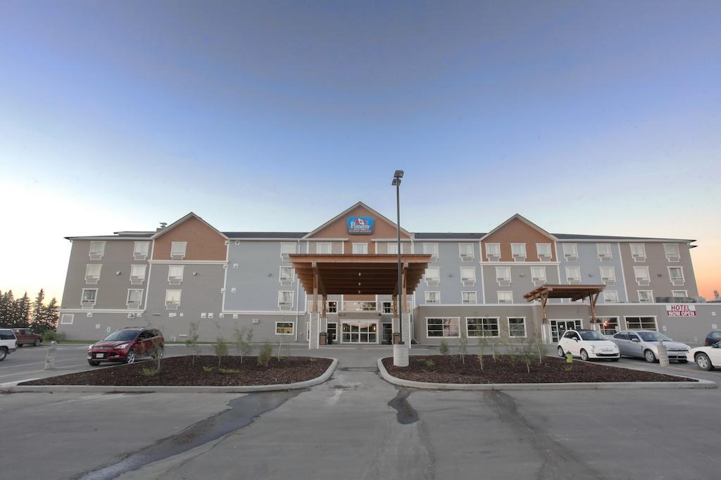 Hotel Pomeroy & At College Olds
